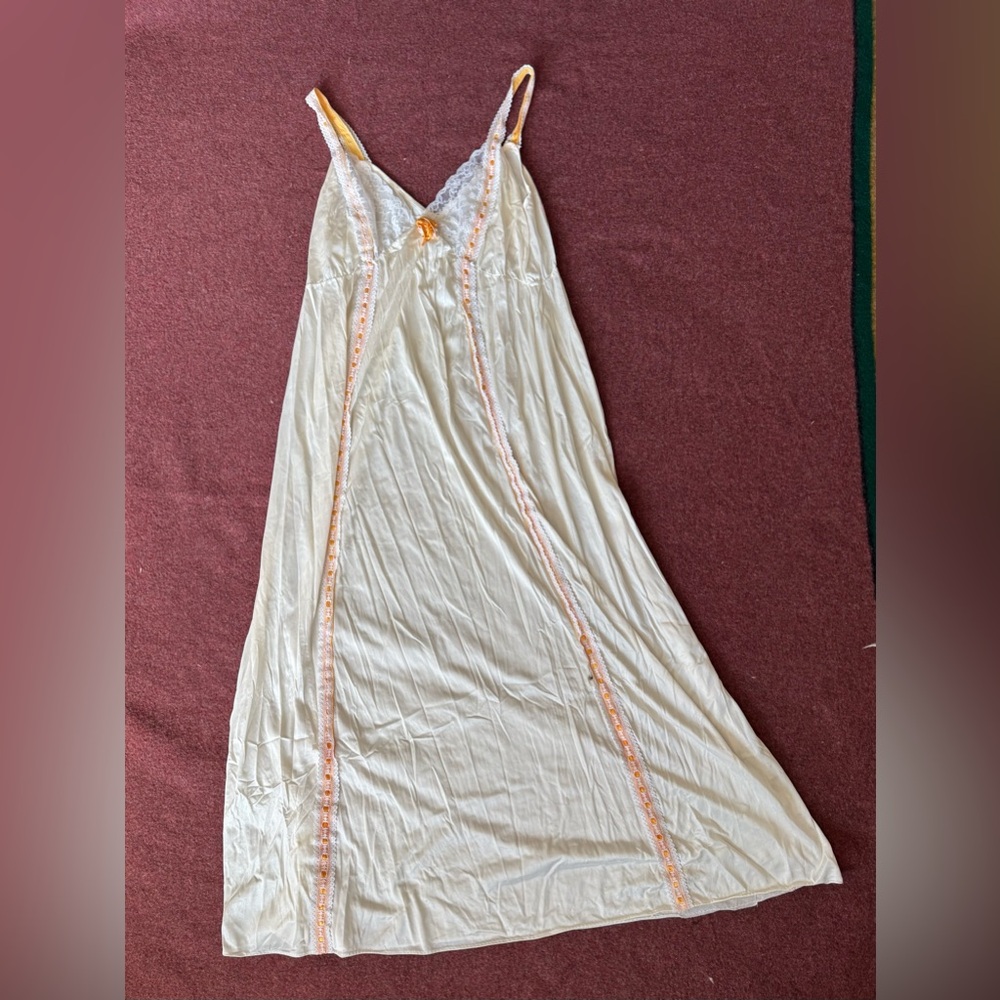 Vintage 1970s nylon full length nightgown